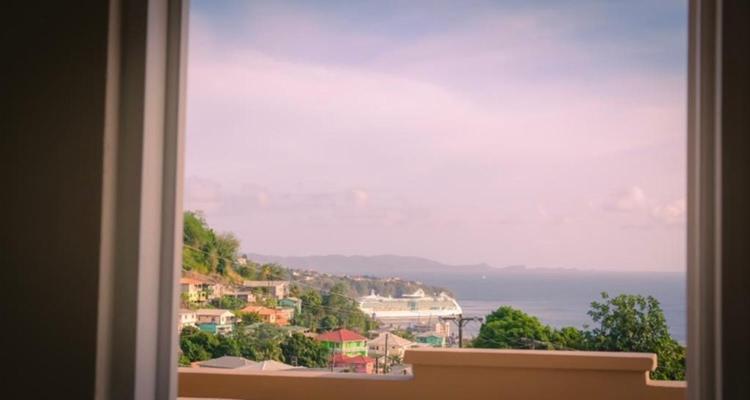 Royal Bliss Apartment Suites Κίνγκσταουν Εξωτερικό φωτογραφία