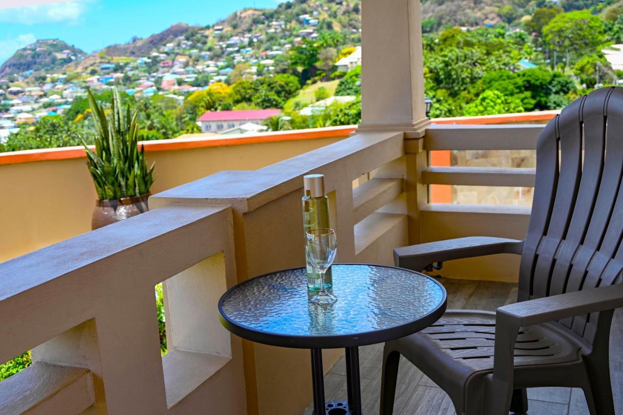 Royal Bliss Apartment Suites Κίνγκσταουν Εξωτερικό φωτογραφία
